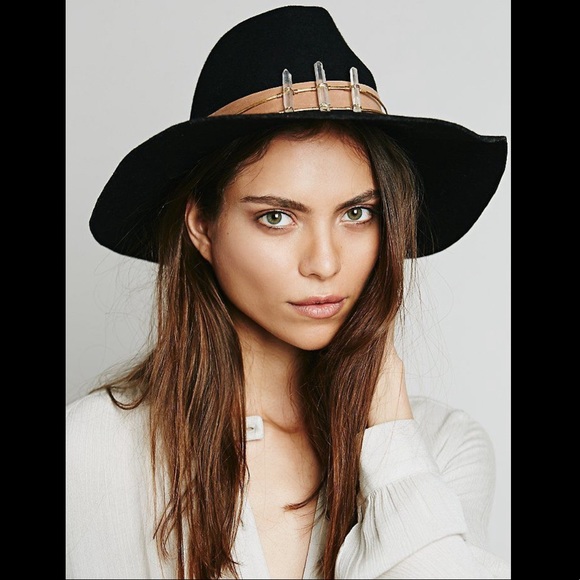 Free People Accessories - Free People x Lovely Bird Quartz Band Hat